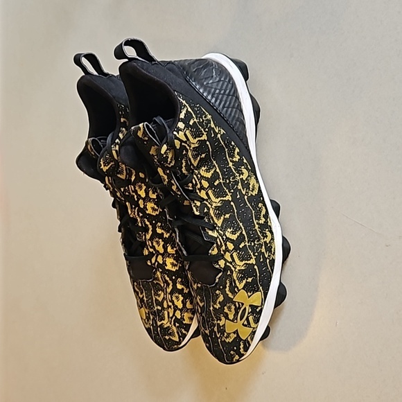 Under Armour football cleats - Picture 1 of 14